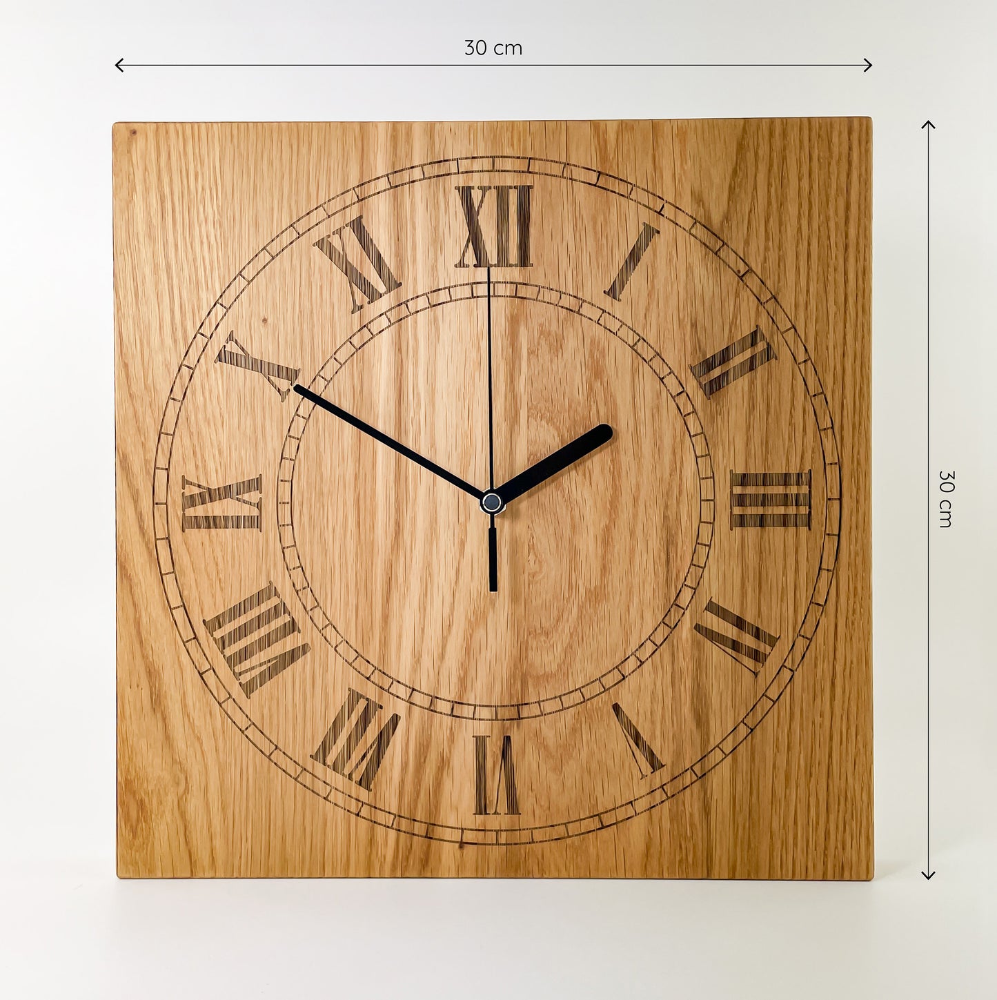 Holz-Wanduhr rund+eckig - Remus
