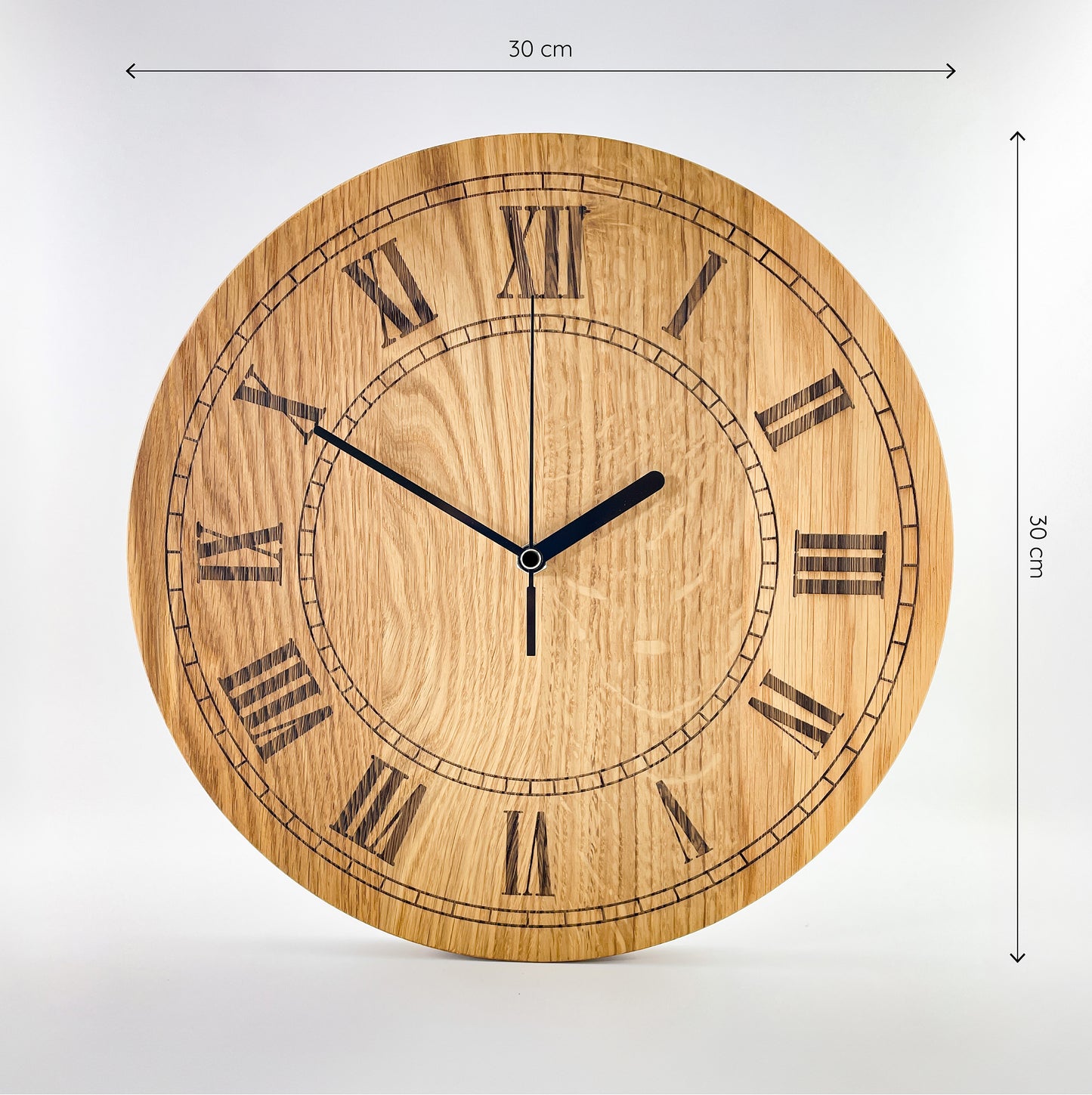 Holz-Wanduhr rund+eckig - Remus