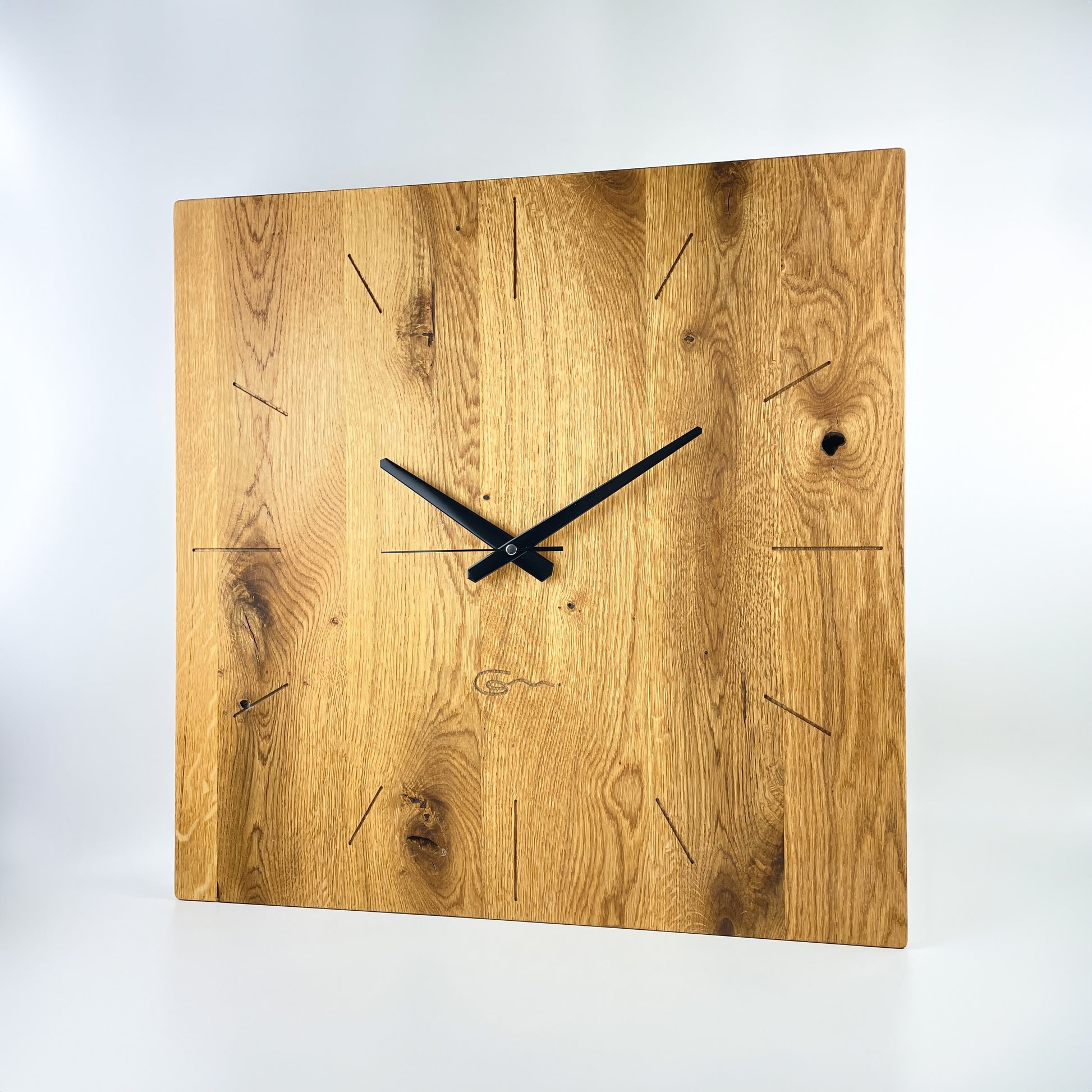 Große Holz-Wanduhr Lennard 80 cm minimalistisch